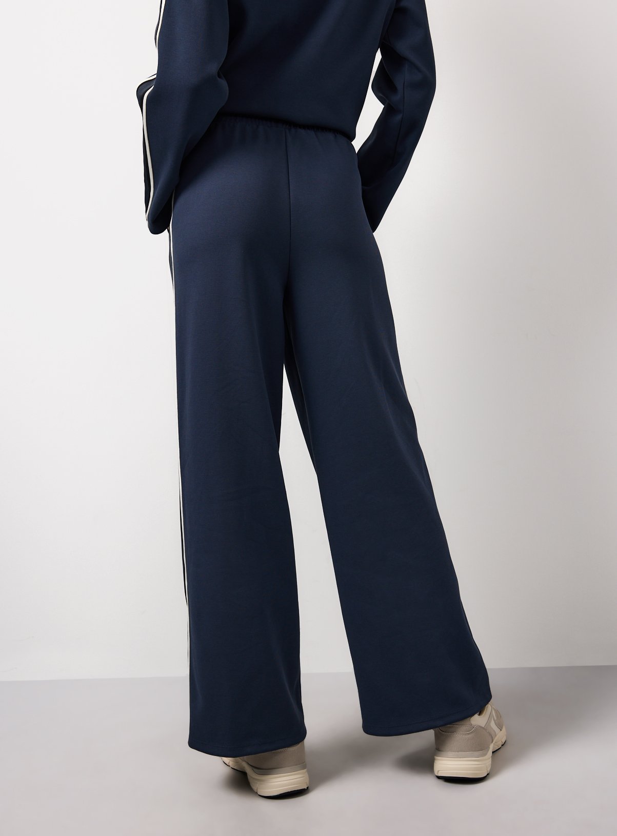 Dark Blue Elevated Side Stripe Co-ord Wide Leg Joggers M - Image 4 thumbnail